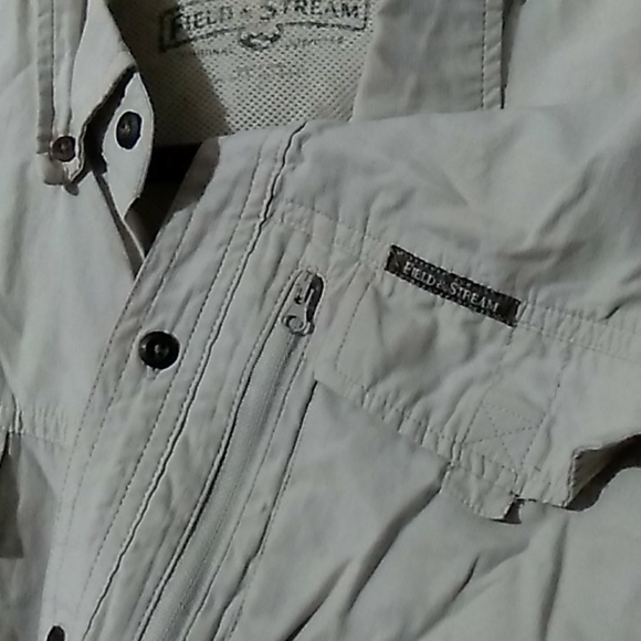 Field and Stream Large Beige Fish Shirt - Picture 2 of 3